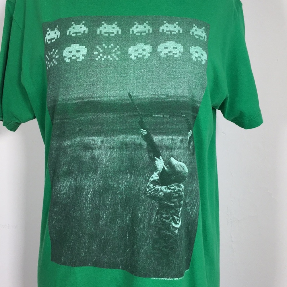 Junk Food M Space Invaders tee 100 cotton